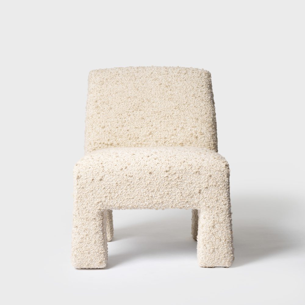 Baltzar En Fåtölj med Distinkt Design och Perfekt Balanserade Proportioner
