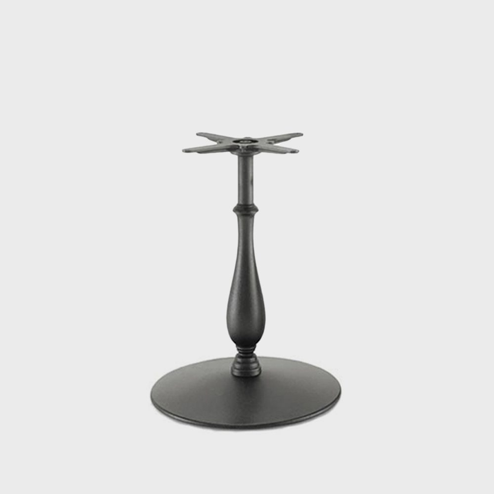 Angel är ett bordsstativ i gjutjärn för inomhusbruk samt utomhusbruk. Stativet finns i två storlekar, Ø40cm och Ø55cm.